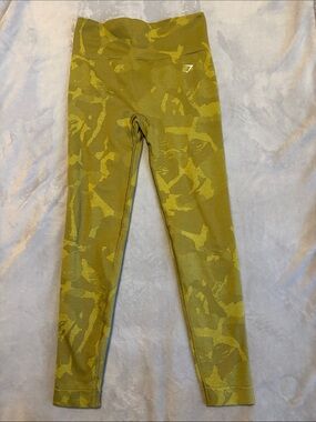 Gymshark Women’s Olive Camo High-Rise Leggings - Yellow-Green Camo